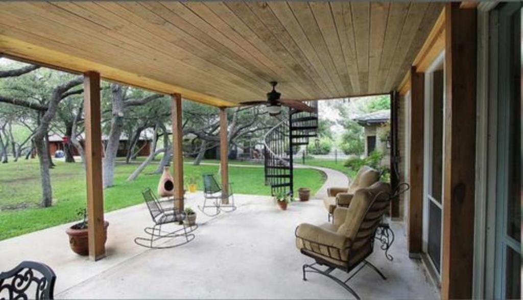 ไลฟ์ โอคส์ เบด แอนด์ เบรคฟาสต์ Bed & Breakfast ยูวัลด์ ภายนอก รูปภาพ