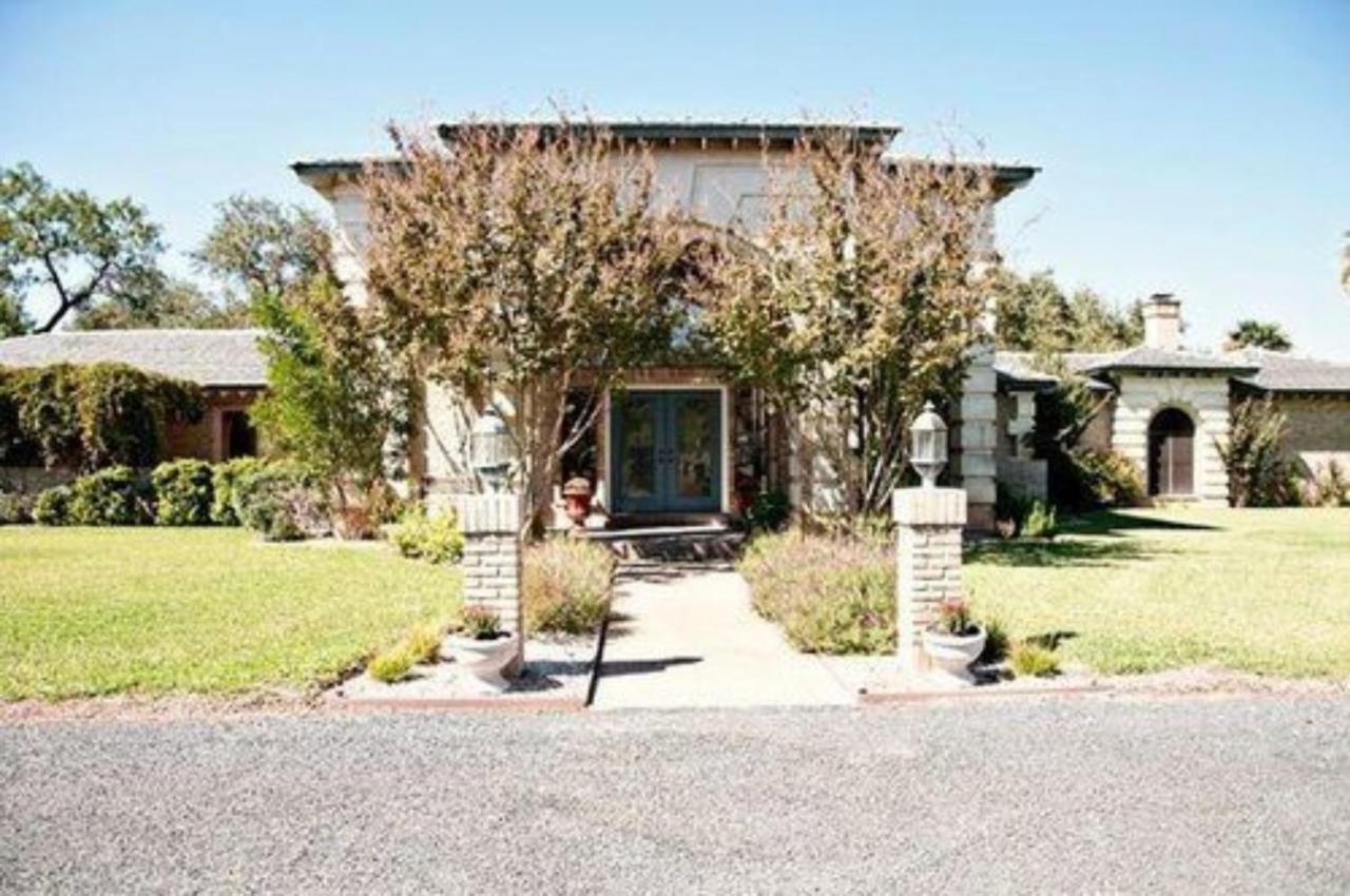 ไลฟ์ โอคส์ เบด แอนด์ เบรคฟาสต์ Bed & Breakfast ยูวัลด์ ภายนอก รูปภาพ